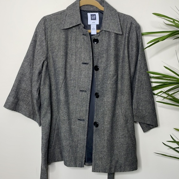 GAP || Collared Jacket with Belt and Pockets; Size M - Picture 12 of 16